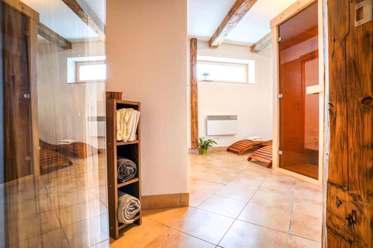 Cakyho Kuria - Mezonetovy Apartman S Krbom A Saunami Szepessümeg Kültér fotó