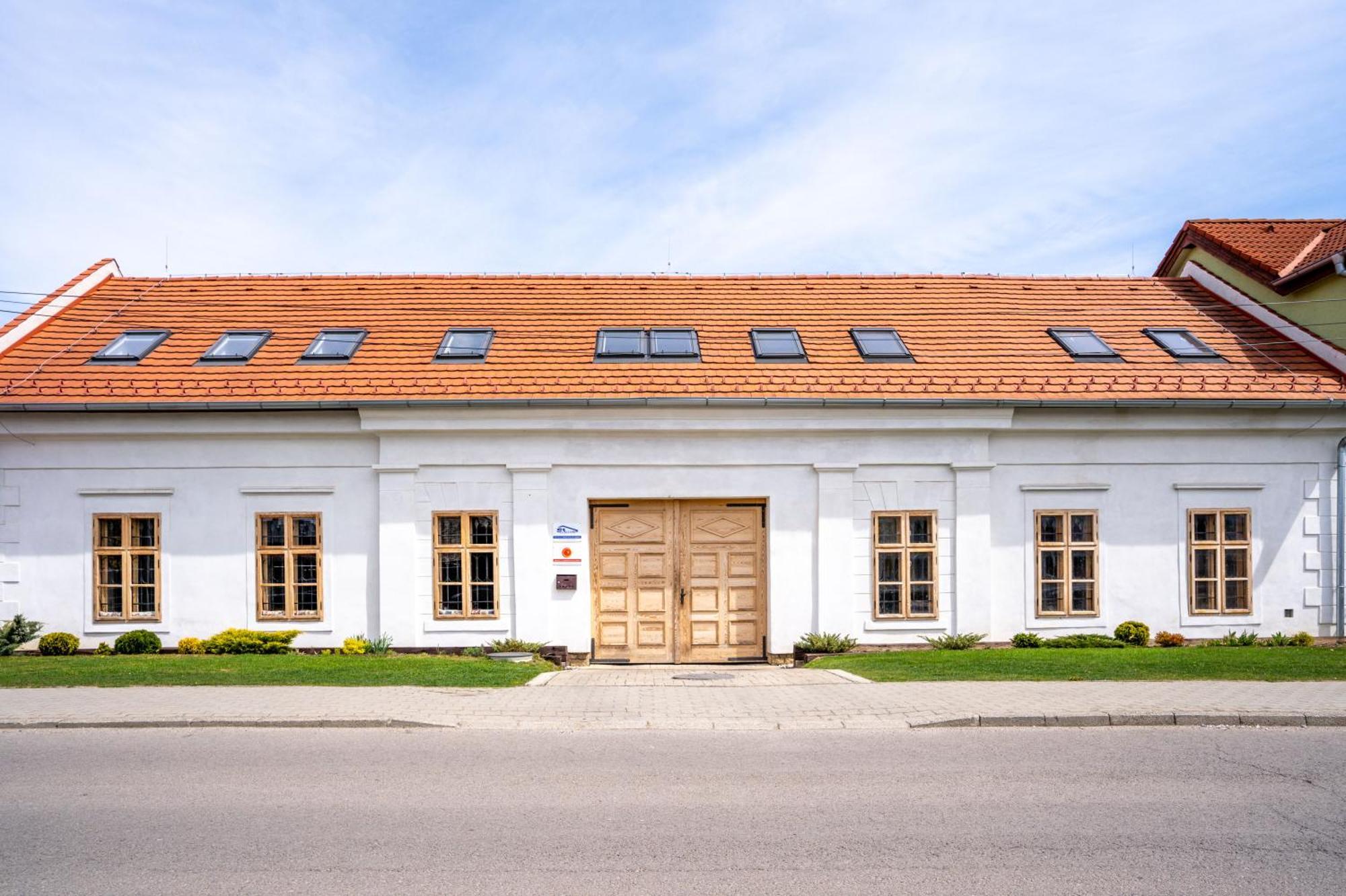 Cakyho Kuria - Mezonetovy Apartman S Krbom A Saunami Szepessümeg Kültér fotó